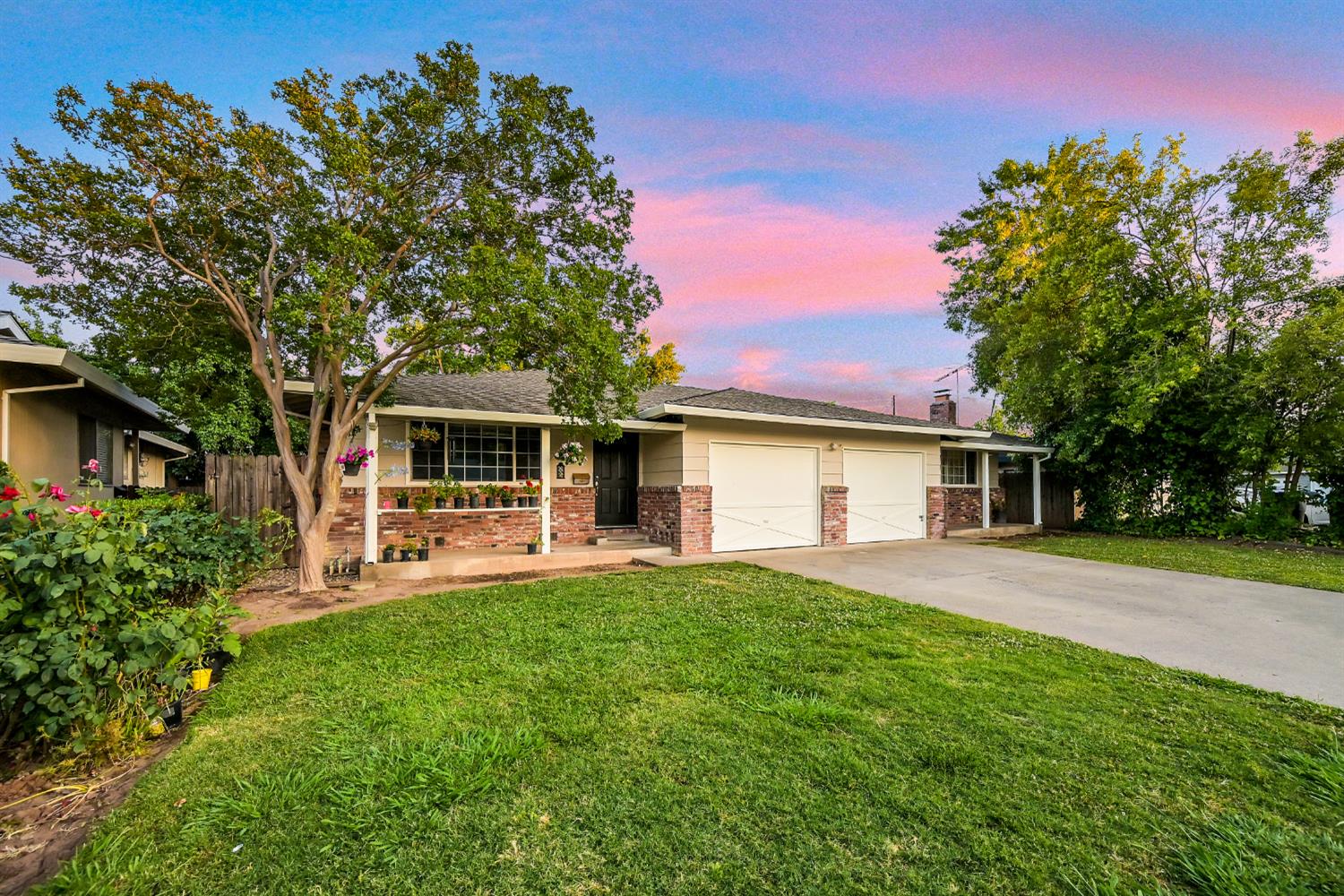 1420 Topaz Way