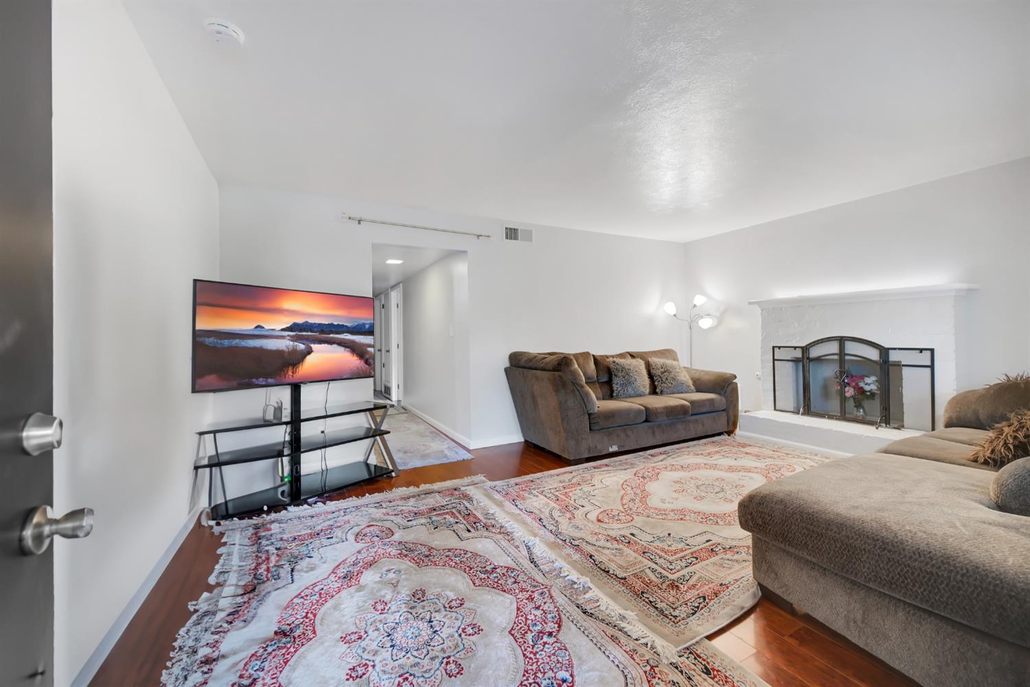 1420 Topaz Way