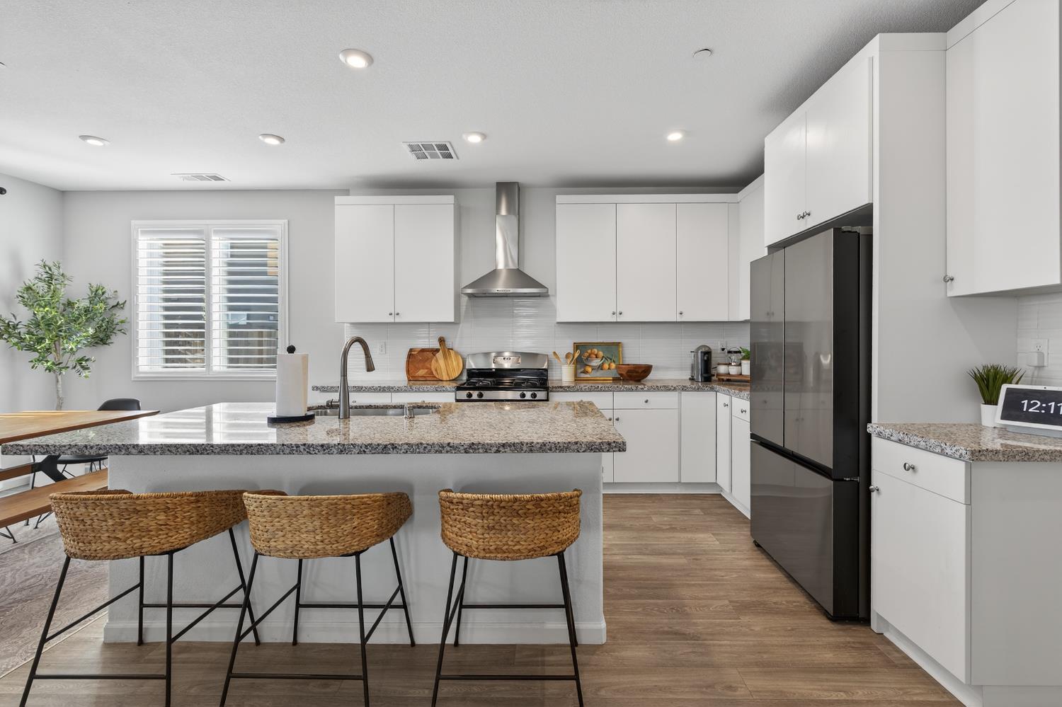 10124 Wayfaring Drive