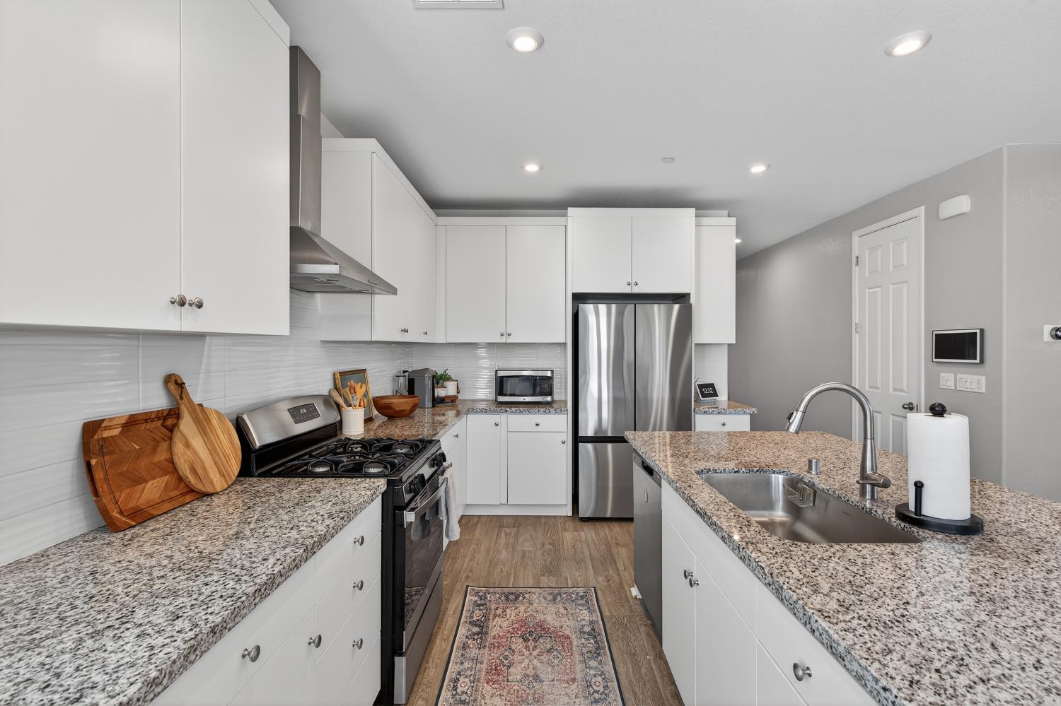 10124 Wayfaring Drive