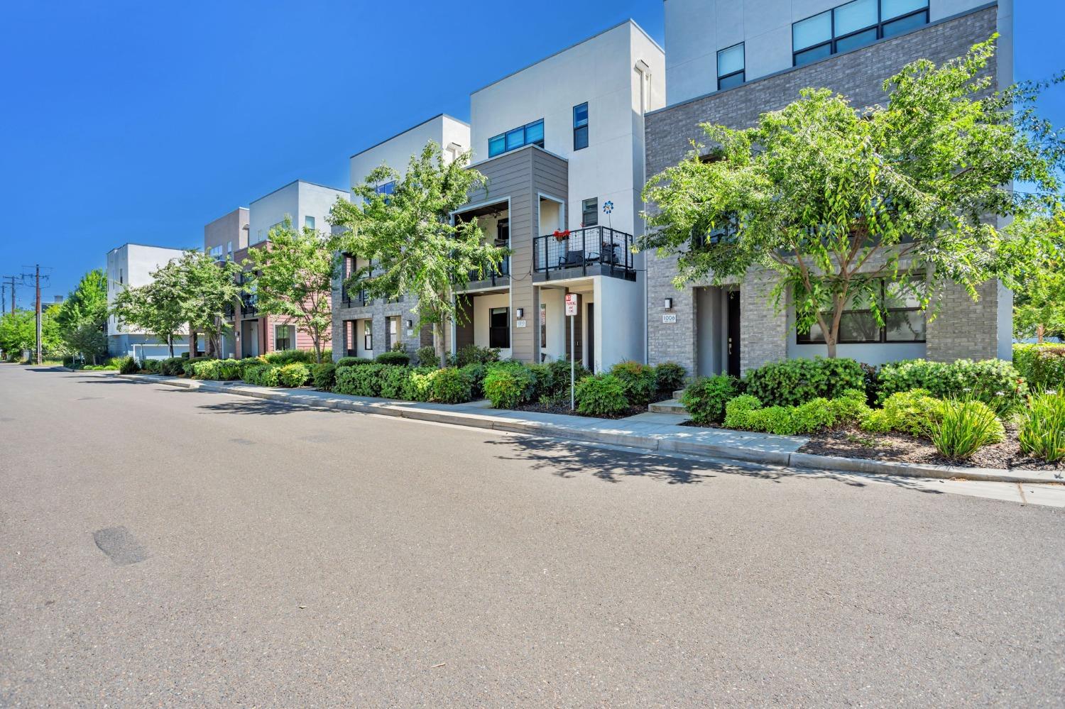 1010 Mint Chip Lane