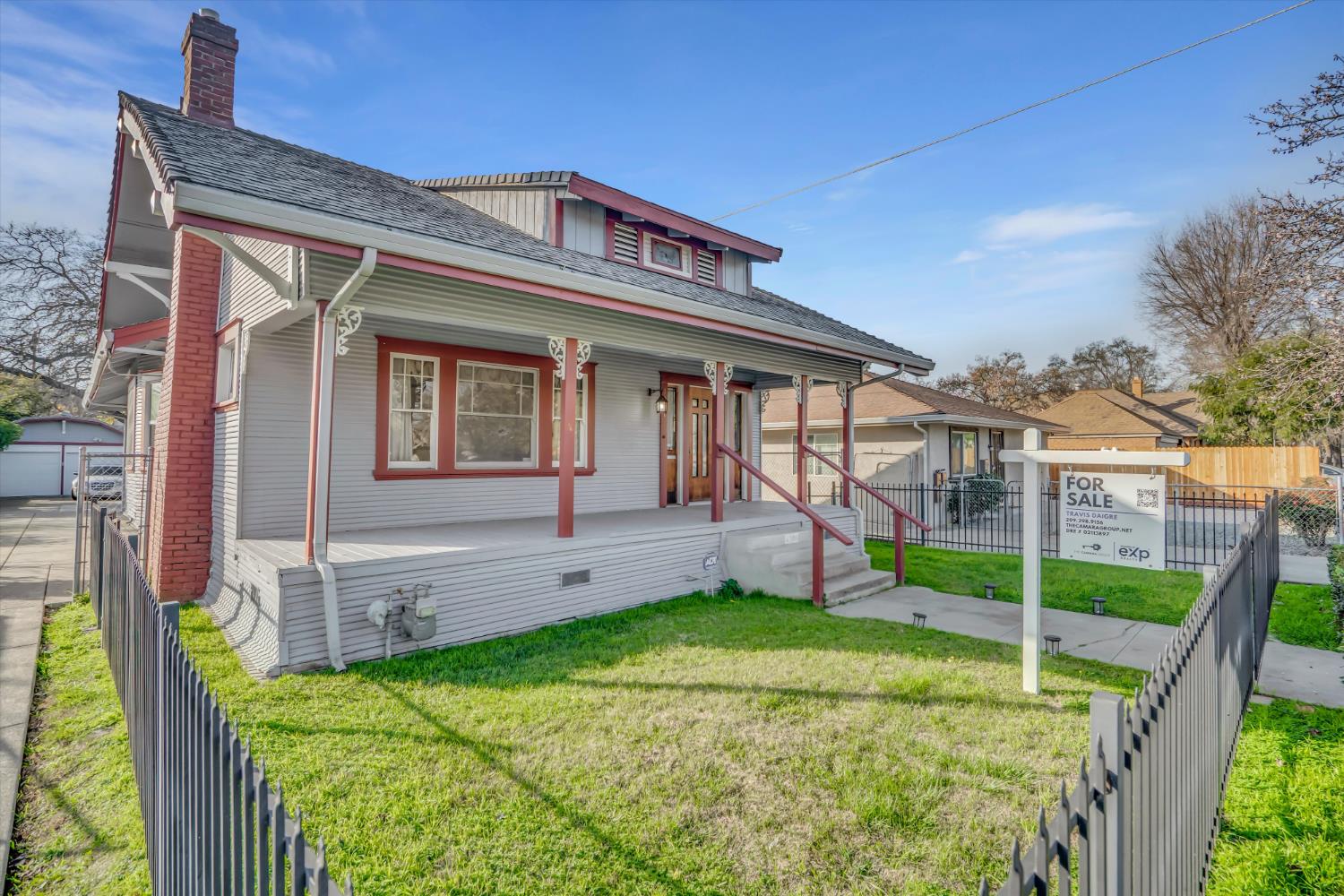 1221 N Lincoln Street