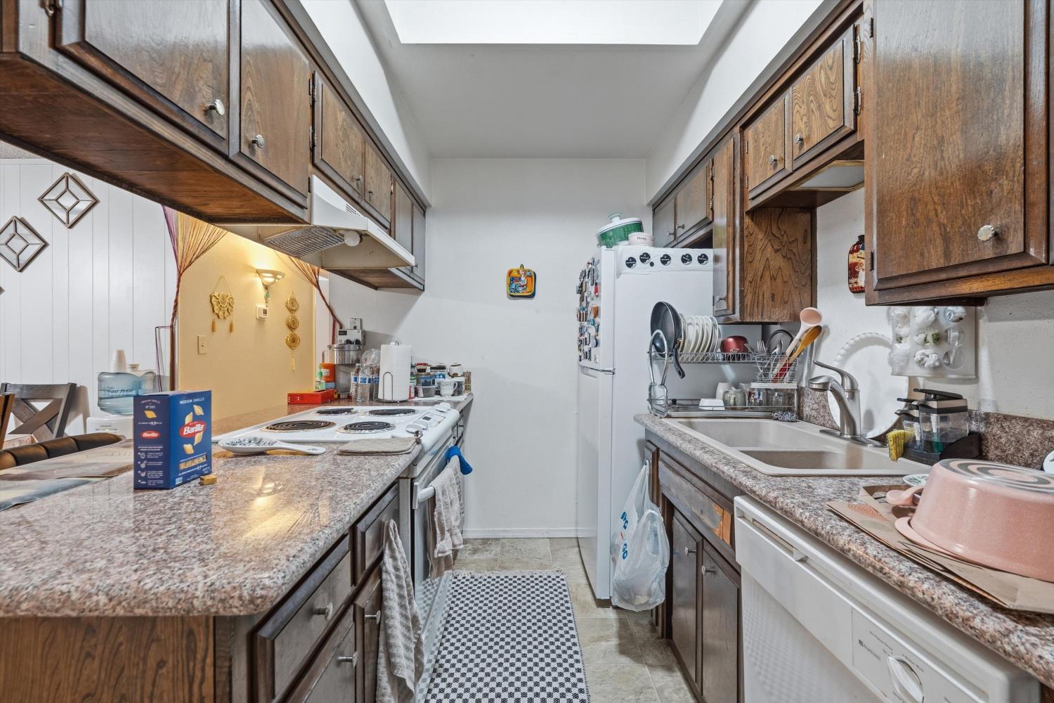 6104 Oakgreen Circle