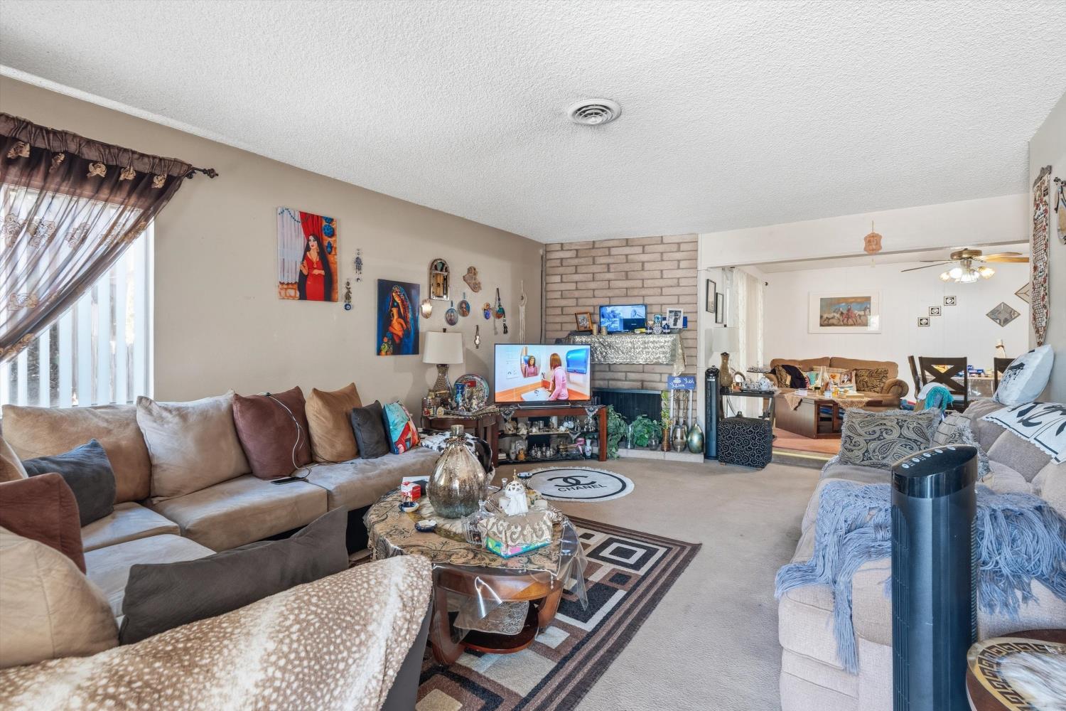 6104 Oakgreen Circle