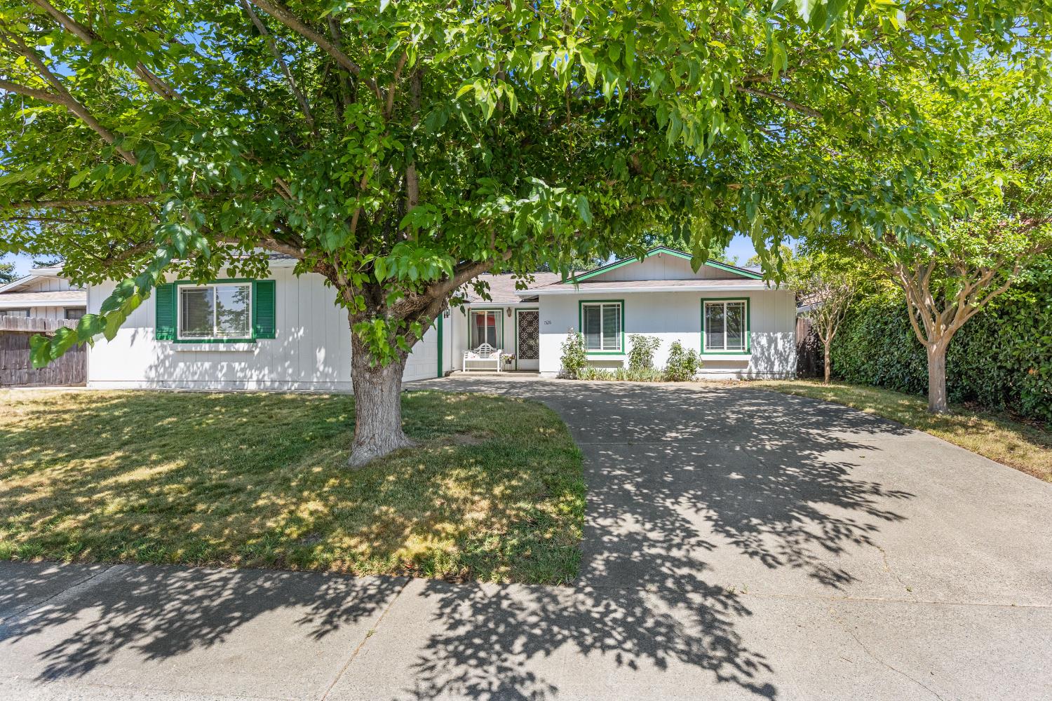 1526 Quail Circle