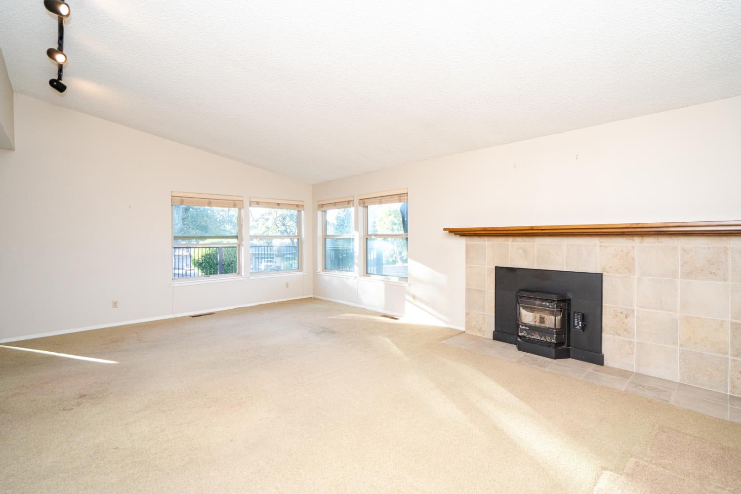 3071 Emerald Court