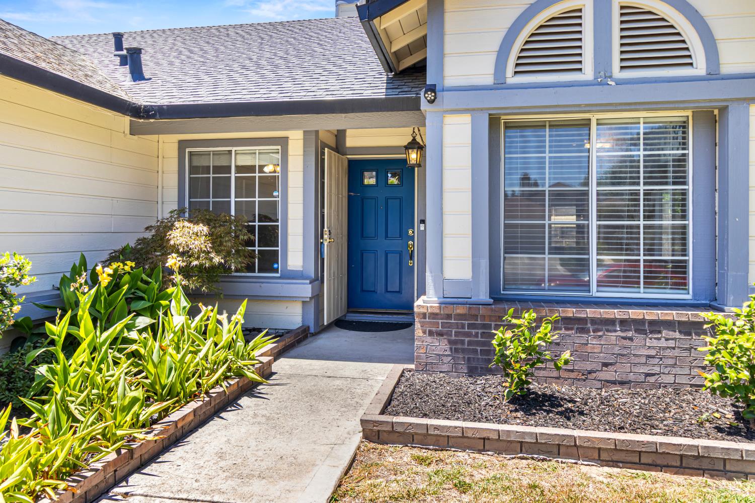 8201 Palmerson Drive
