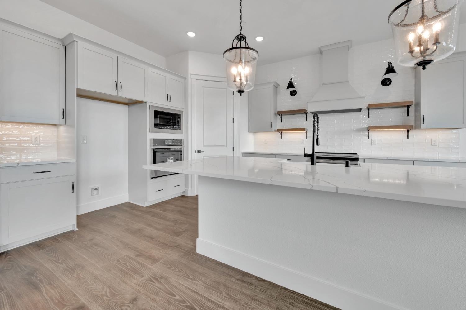 4327 Hooded Crow Way