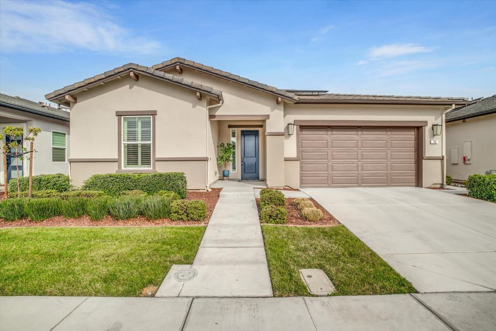 Photo of 701 Victoria Drive, Manteca, CA 95336 (MLS # 226016730)