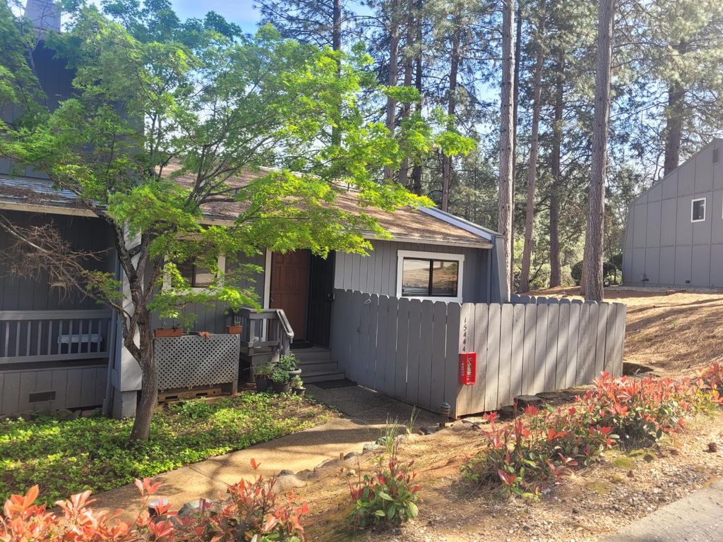 Photo of 15444 Kingsbury Circle, Grass Valley, CA 95949 (MLS # 226043020)