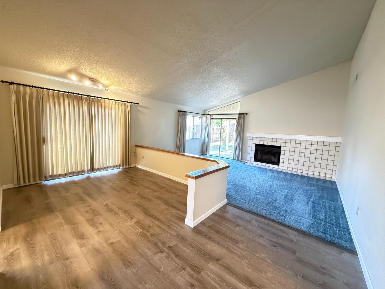 5 Rollingbrook Circle