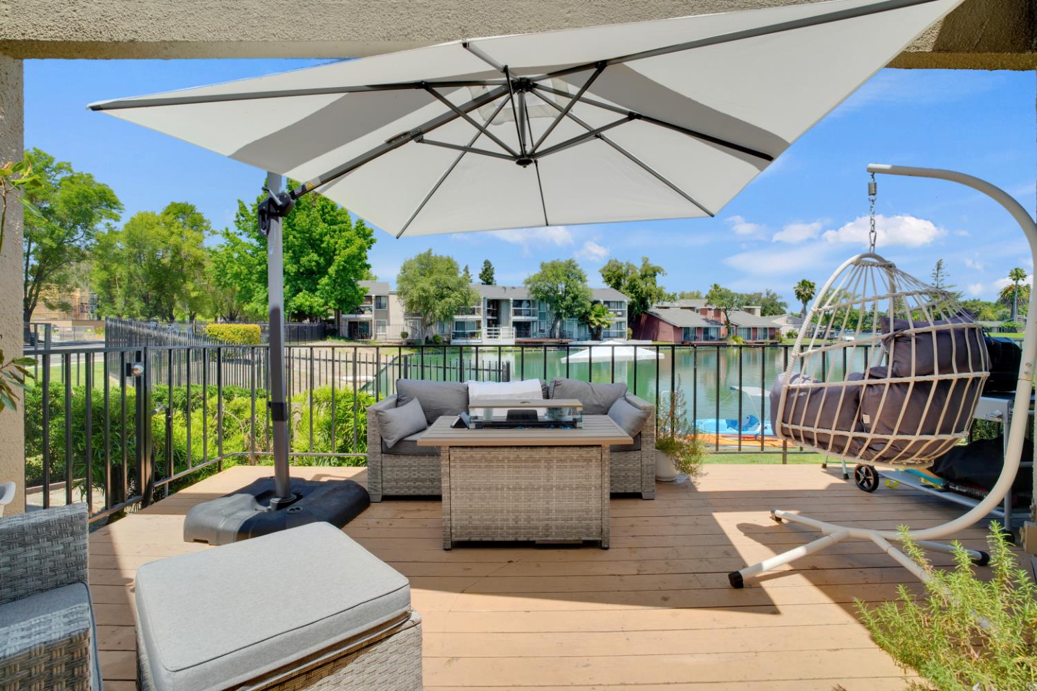 6428 Embarcadero Drive