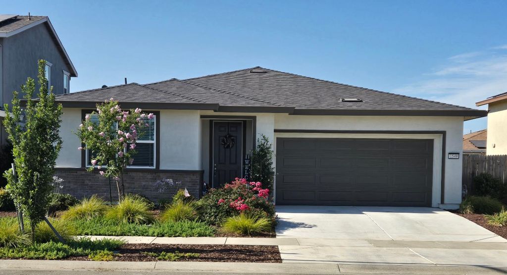 Photo of 1549 Gelderlander Way, Olivehurst, CA 95961 (MLS # 225125538)
