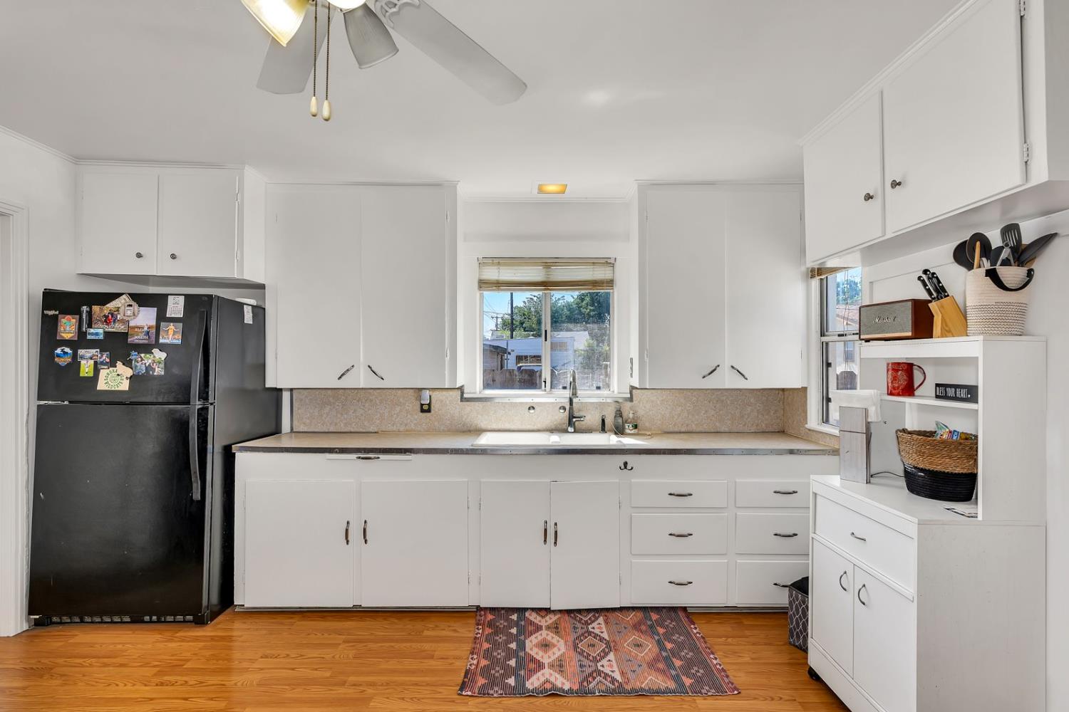 Los Banos, California 93635, United States, 2 Bedrooms Bedrooms, ,1 BathroomBathrooms,Residential,Active,214716