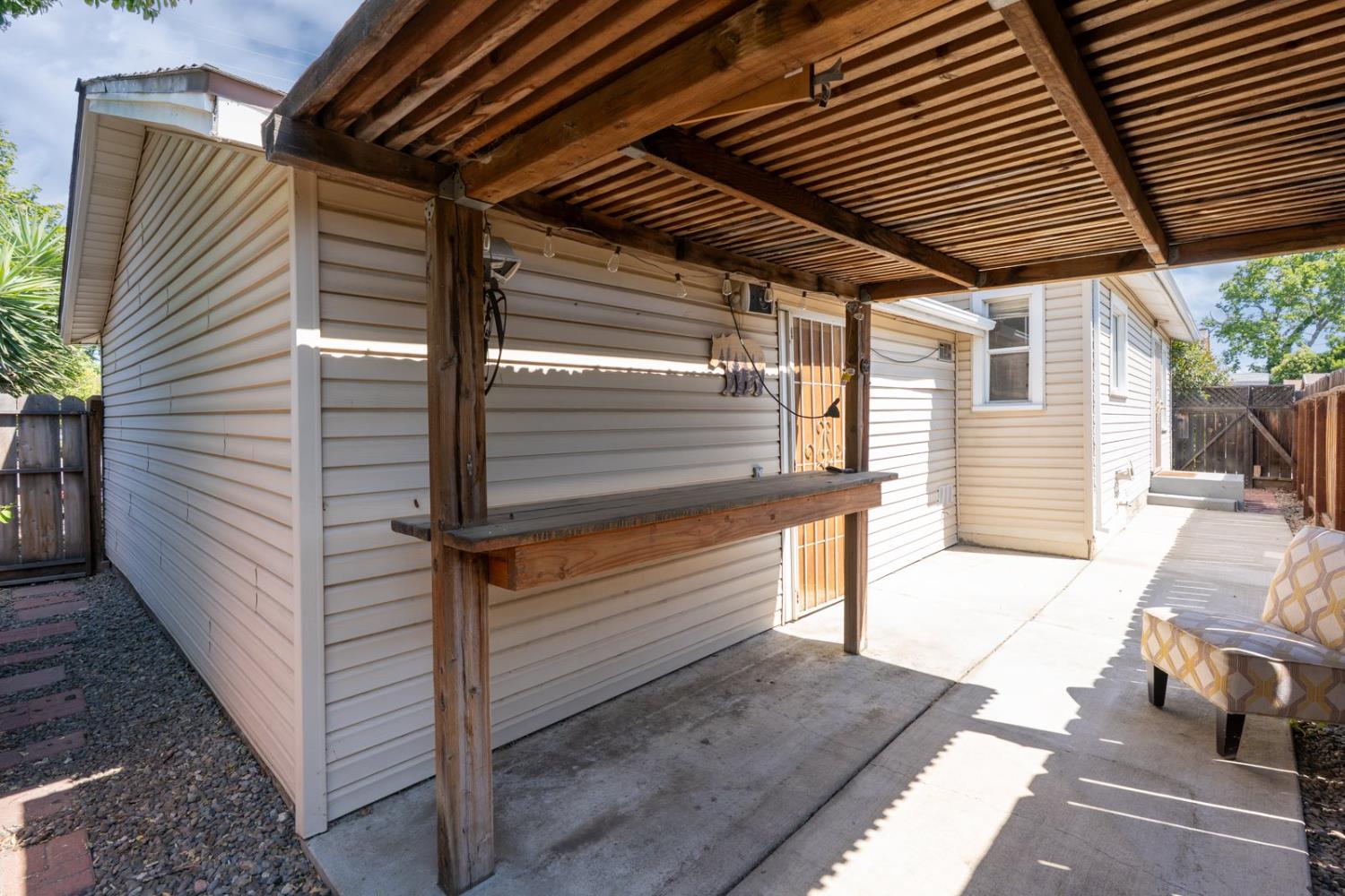 Los Banos, California 93635, United States, 2 Bedrooms Bedrooms, ,1 BathroomBathrooms,Residential,Active,214716