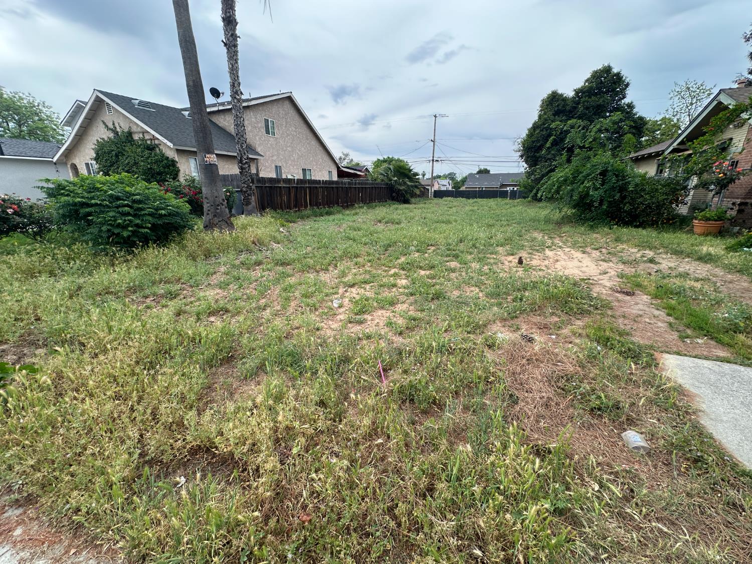 269 W Alluvial Avenue