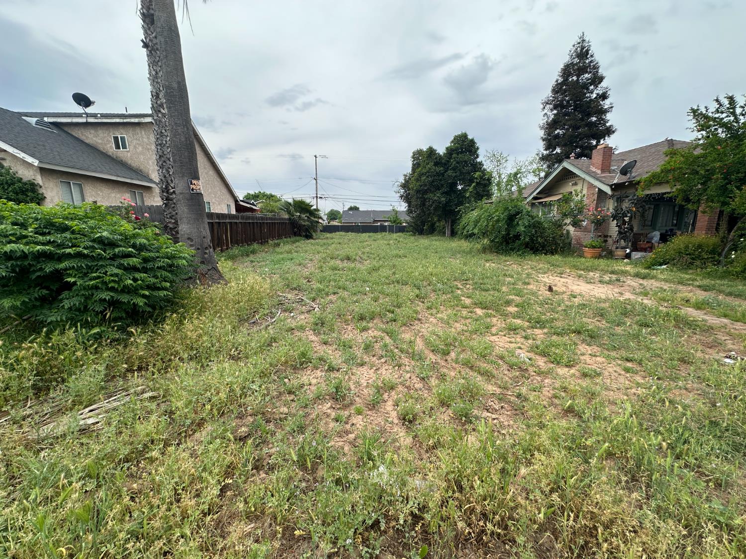 269 W Alluvial Avenue