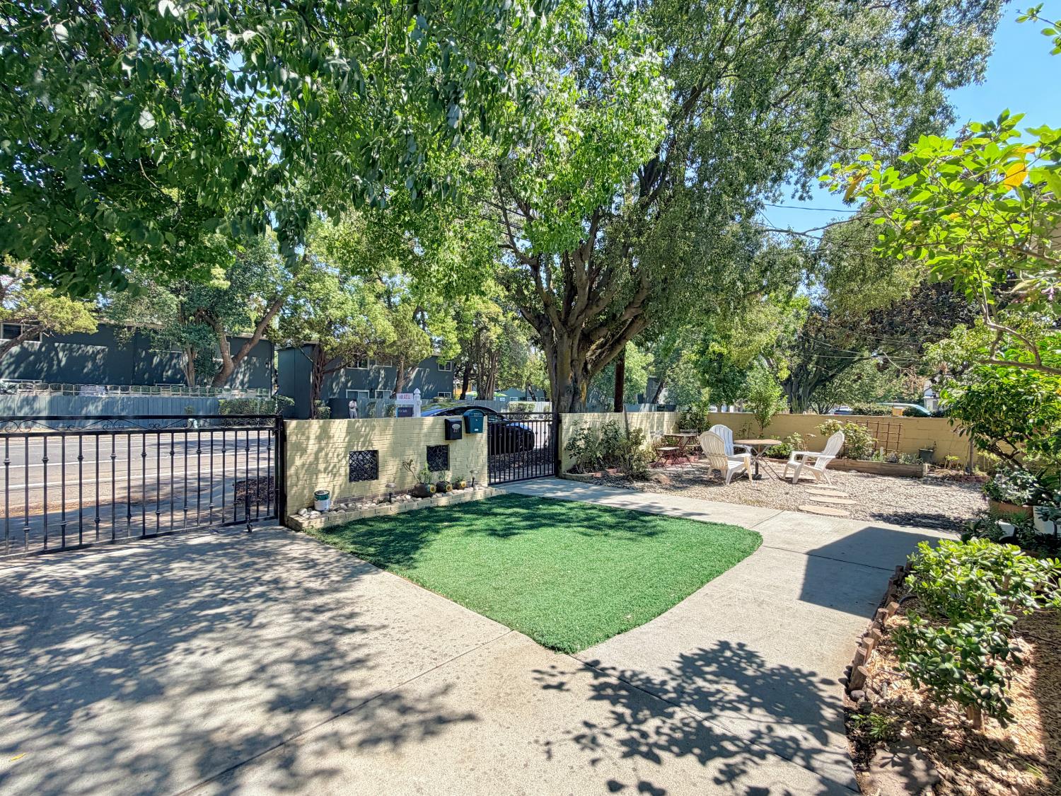 327 J Street