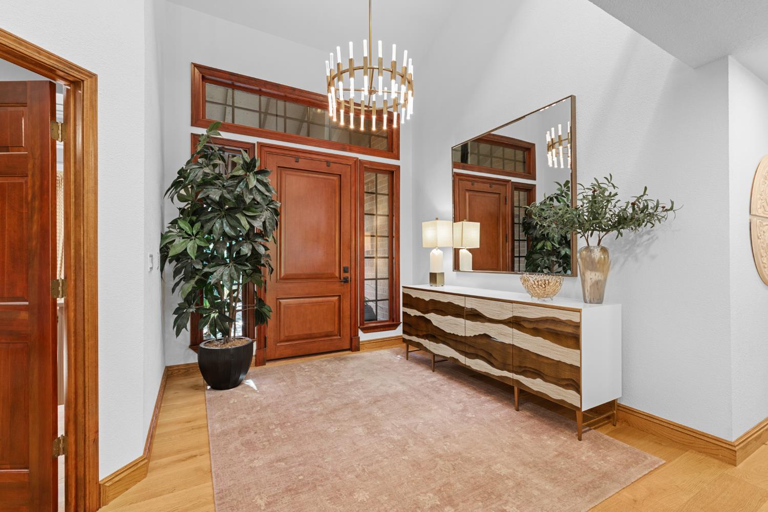 9125 Shady Hollow Way