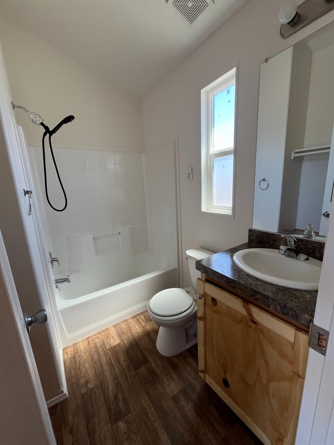 1300 E San Antonio Street 88