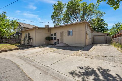 120 Tinker Way, Sacramento, CA 95838 - MLS#: 225046354