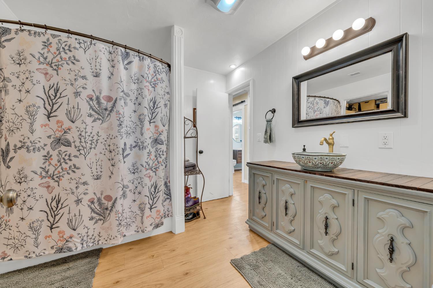 Galt, California 95632, United States, 2 Bedrooms Bedrooms, ,1 BathroomBathrooms,Residential,Active,159234