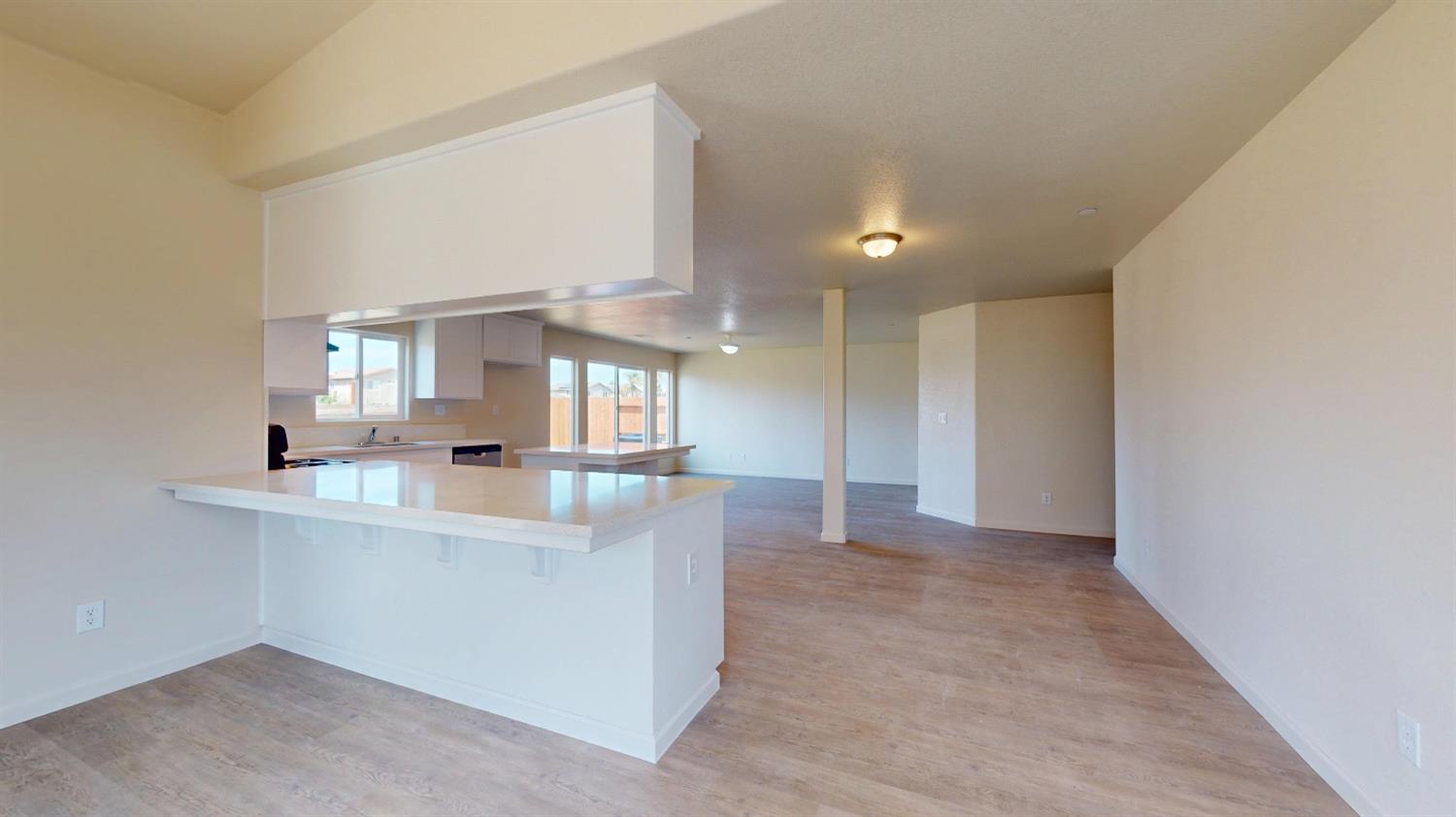 5567 Landon Lane