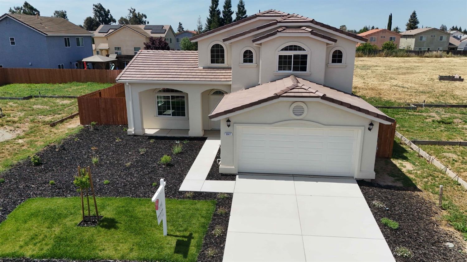 5567 Landon Lane