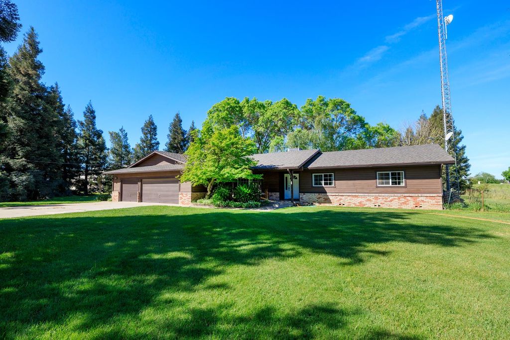 Photo of 3401 Bogue Road, Denair, CA 95316 (MLS # 226035077)