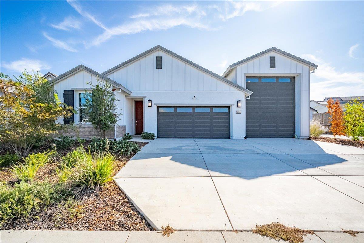 4840 Zinfest Lane