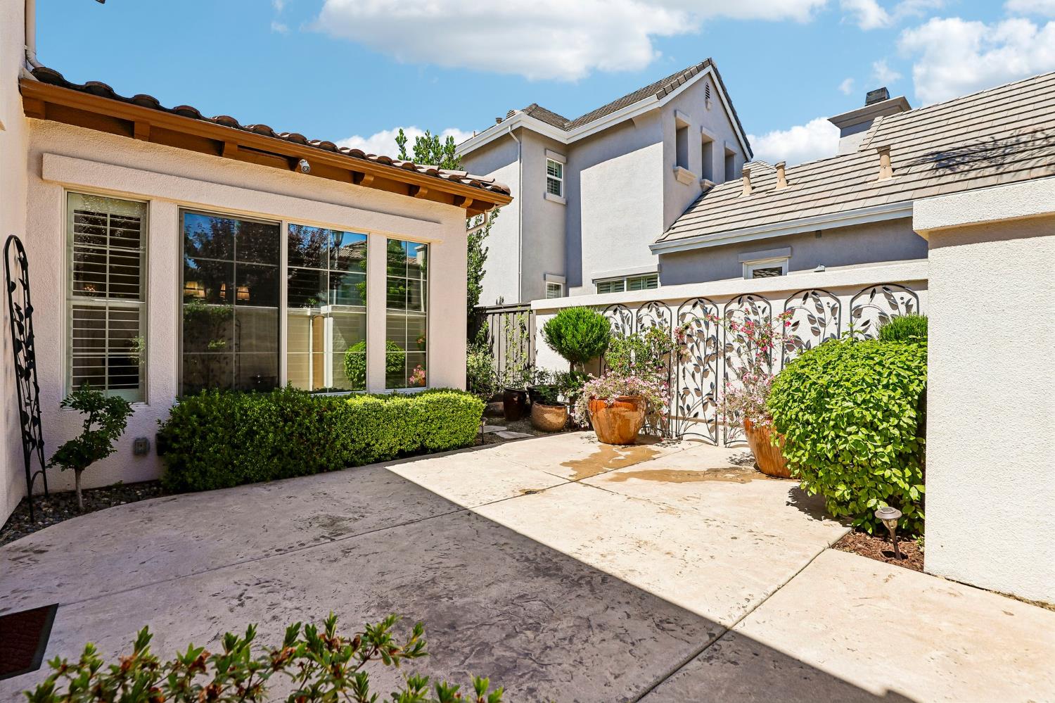 1921 Eagle Glen Drive