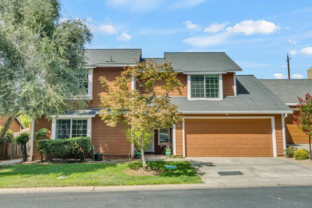 Photo of 33 Coyle Creek Cir, Fair Oaks, CA 95628 (MLS # 226006262)