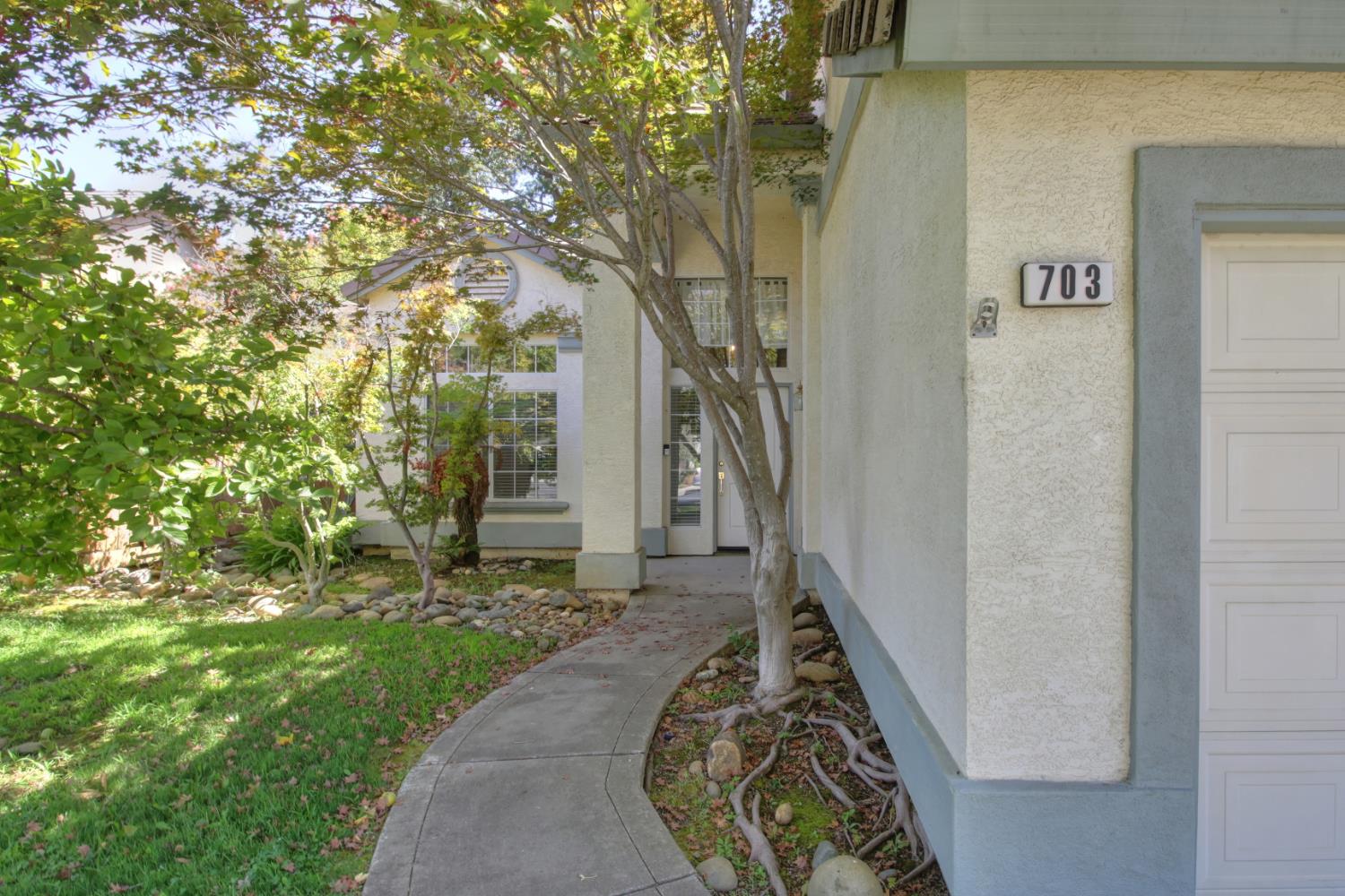 703 Sands Way