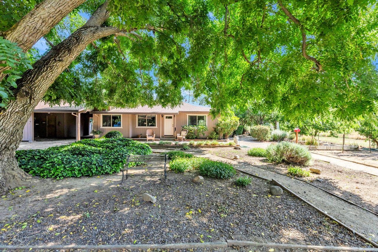 34791 Creeksedge Road