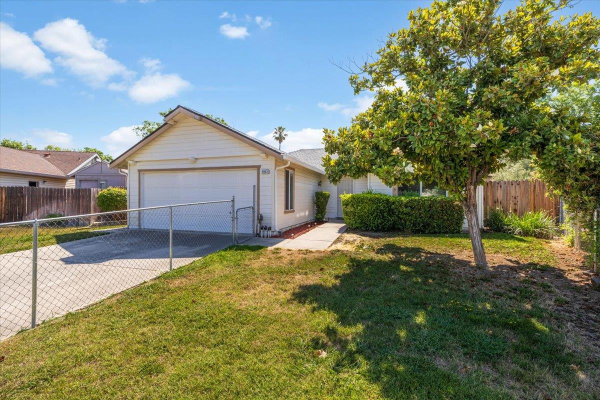 5022 Clearwood Way