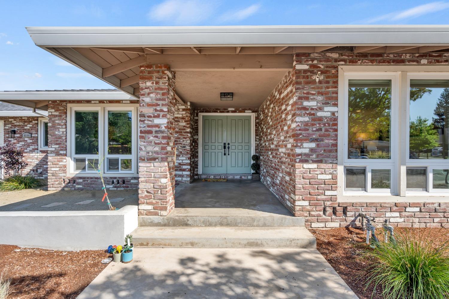 4644 American River Drive