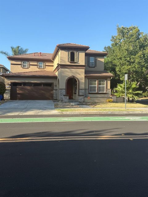 577 Brookhurst Boulevard Lathrop CA 95330