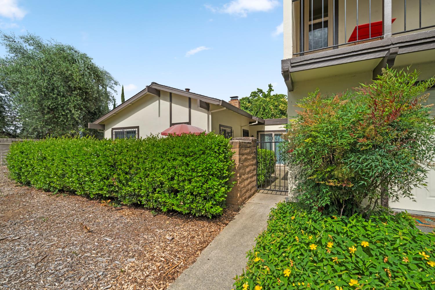 2235 Baywater Lane
