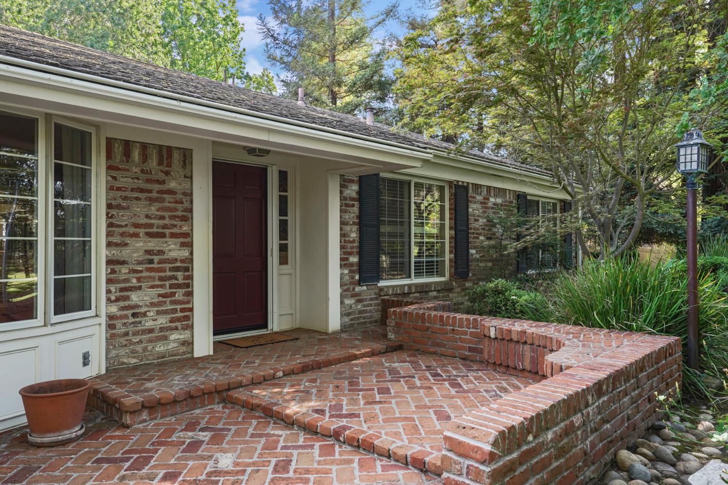 450 W Turner Road