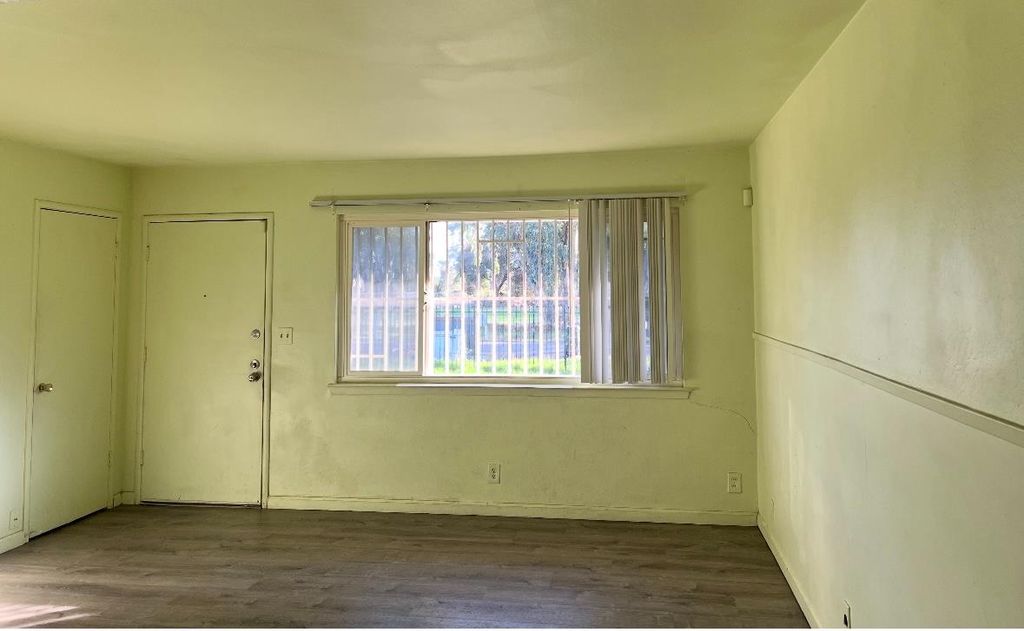 Photo of 6235 Dias Avenue, Sacramento, CA 95824 (MLS # 225144569)