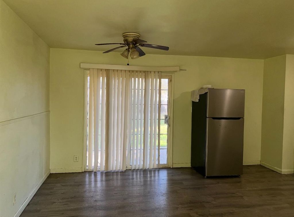 Photo of 6235 Dias Avenue, Sacramento, CA 95824 (MLS # 225144569)