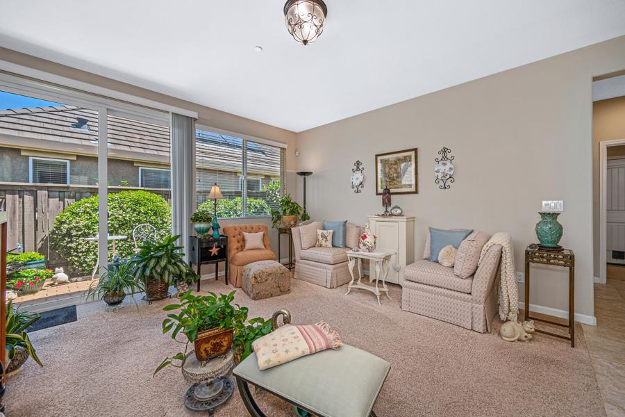 7439 Chatterton Way