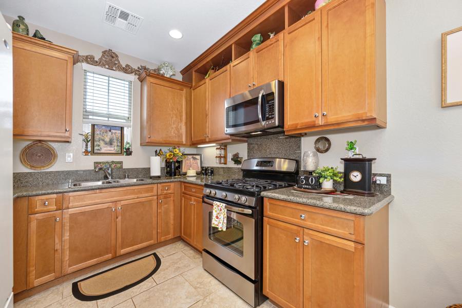 7439 Chatterton Way