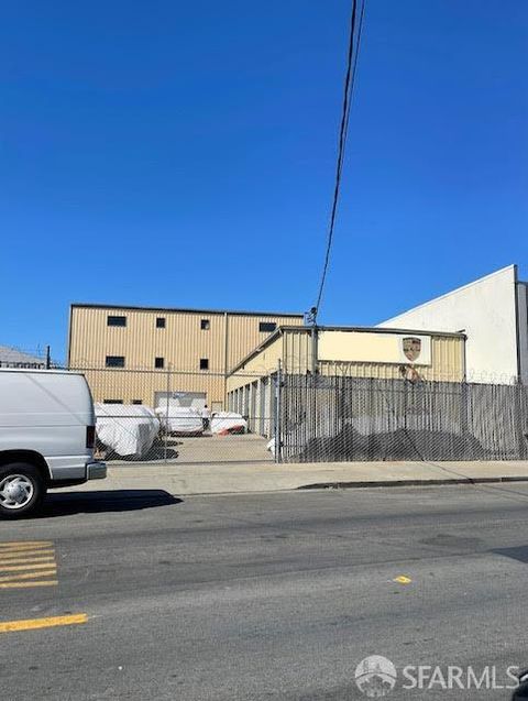 2431 Spring Street Redwood City CA 94063