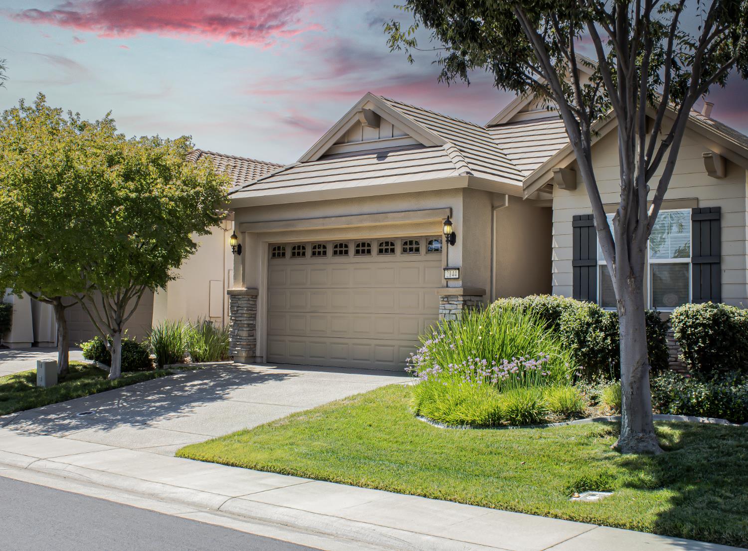 2144 Arlington Drive