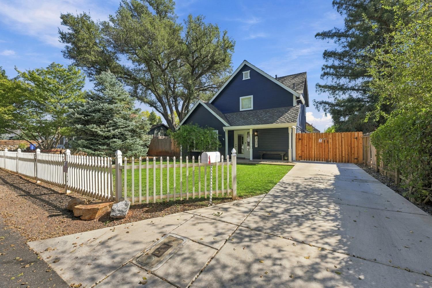 307 Mormon Street