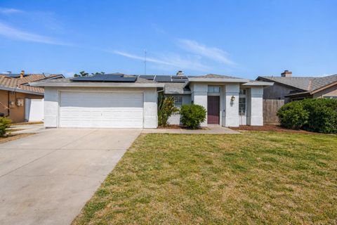 2131 Goldstone Way Riverbank CA 95367