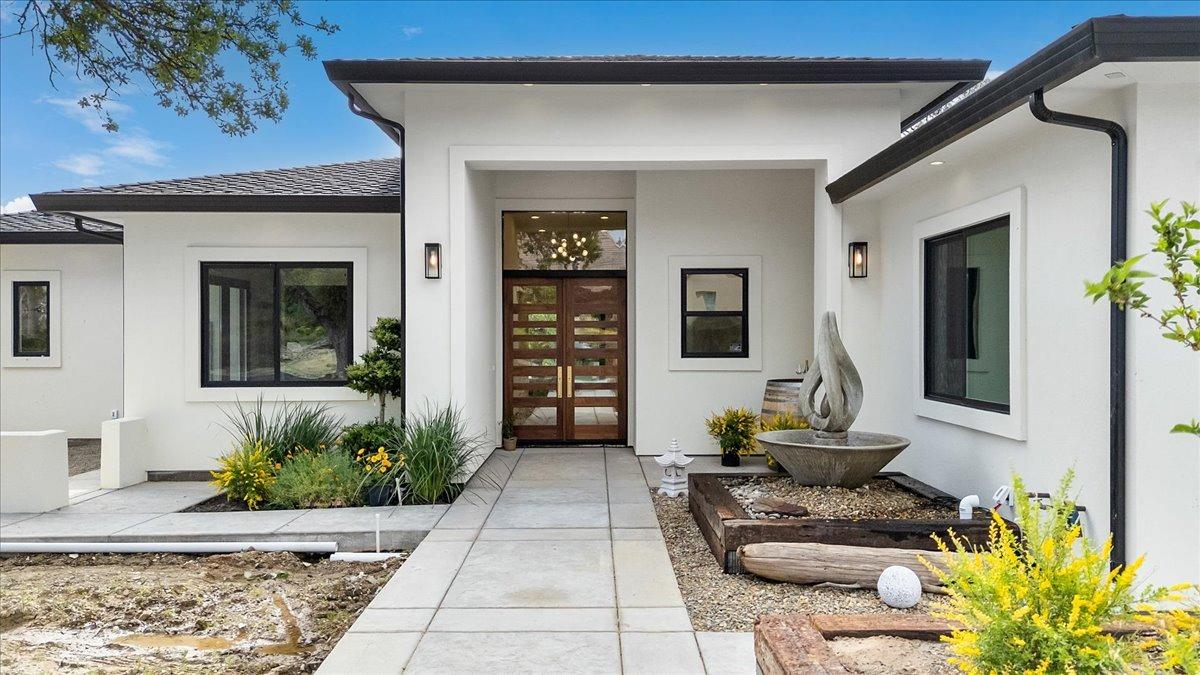 285 Knolls Drive