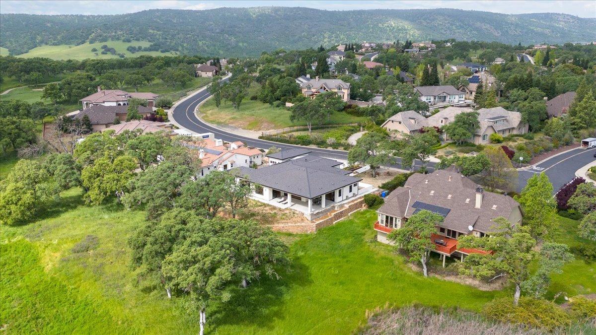 285 Knolls Drive