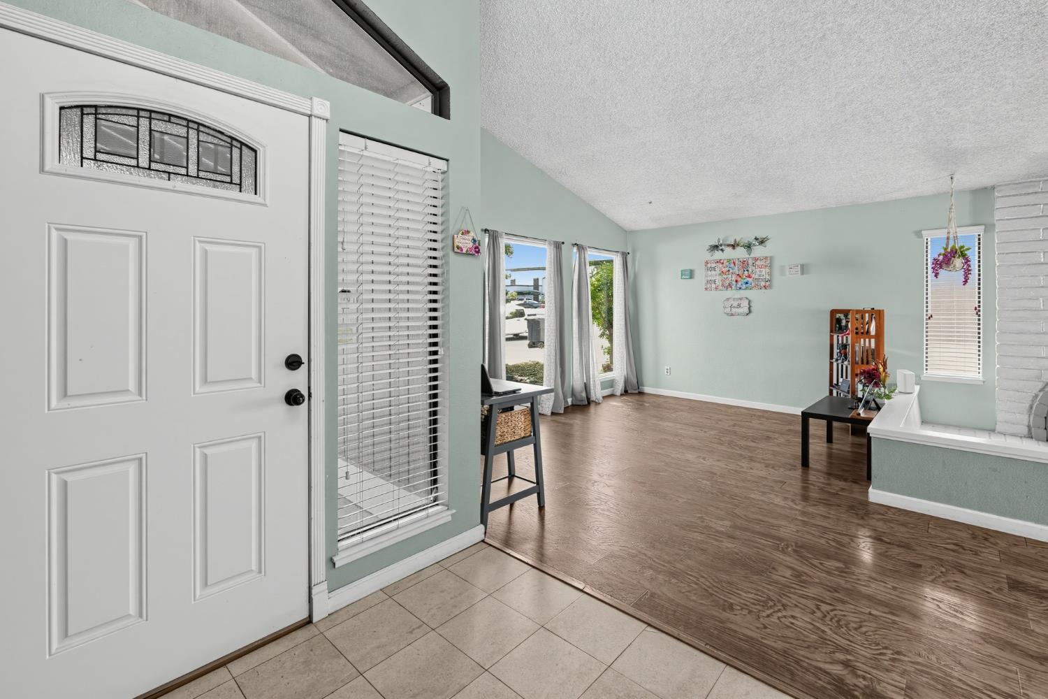 7905 Lichen Drive